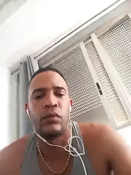 Snapshot of Yerayyaya chatting on 10-17-25, 09:01 Yerayyaya online show from 10-17-25, 09:01