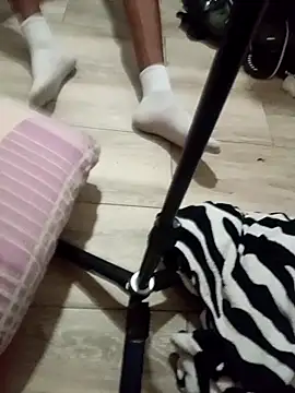 Snapshot of Yerayyaya chatting on 10-19-25, 04:40 Yerayyaya online show from 10-19-25, 04:40