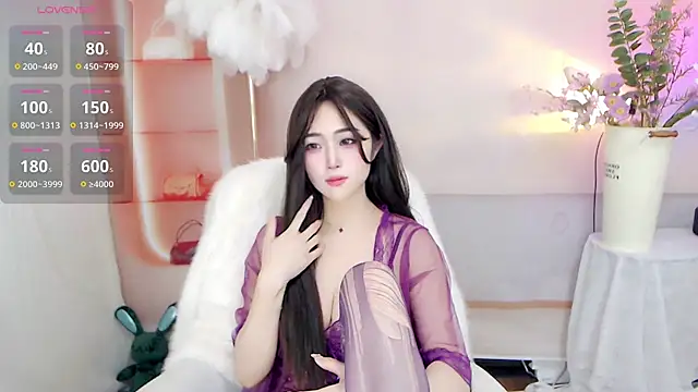 Snapshot of October_10 chatting on 03-23-25, 08:26 October 10 online show from 03-23-25, 08:26