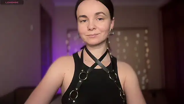 Snapshot of lanaloulou chatting on 10-25-25, 10:26 lanaloulou online show from 10-25-25, 10:26