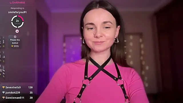 Snapshot of lanaloulou chatting on 02-28-26, 10:33 lanaloulou online show from 02-28-26, 10:33