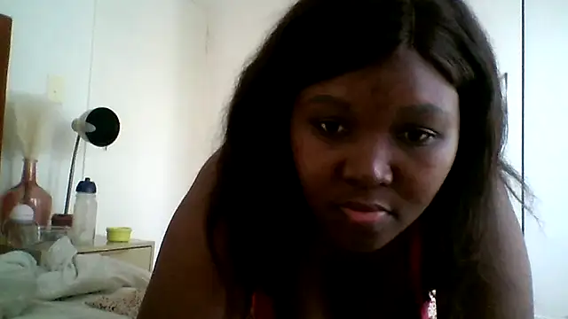 Snapshot of prettymonalisaRSA chatting on 12-15-25, 02:54 prettymonalisaRSA online show from 12-15-25, 02:54