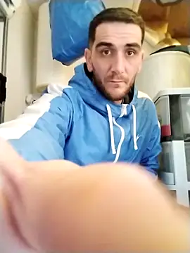 Snapshot of Anthopassif84 chatting on 03-04-25, 04:20 Anthopassif84 online show from 03-04-25, 04:20