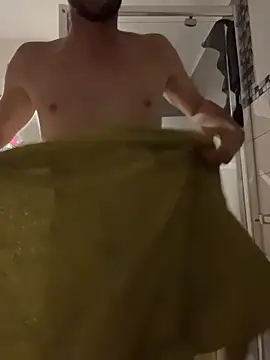 Snapshot of Anthopassif84 chatting on 10-14-25, 09:04 Anthopassif84 online show from 10-14-25, 09:04