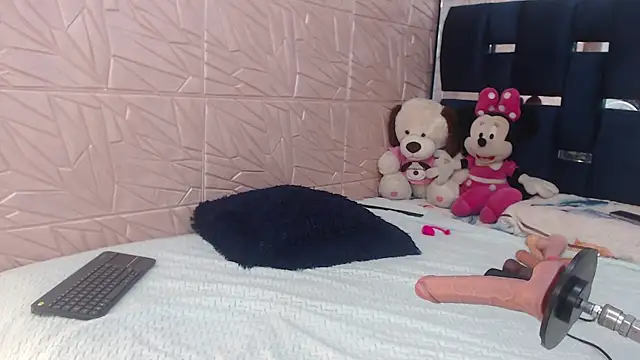 Aleska128 online show from 11-20-25, 08:58