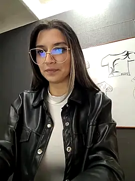 Snapshot of Isabella_Varella chatting on 03-15-25, 06:21 Isabella Varella online show from 03-15-25, 06:21