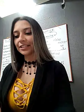 Snapshot of Isabella_Varella chatting on 03-18-25, 12:36 Isabella Varella online show from 03-18-25, 12:36