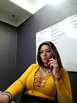 Snapshot of Isabella_Varella chatting on 03-18-25, 06:48 Isabella Varella online show from 03-18-25, 06:48