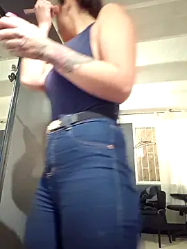 Snapshot of Isabella_Varella chatting on 09-11-25, 12:49 Isabella Varella online show from 09-11-25, 12:49