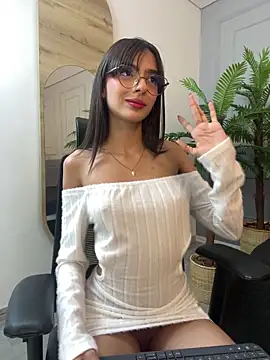 ZaraLuuv online show from 11-30-25, 04:55