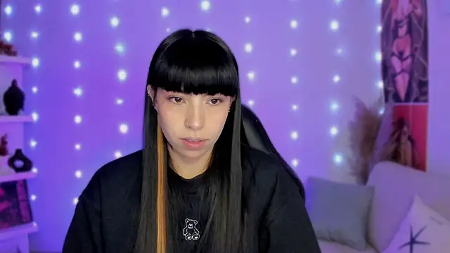 Snapshot of Saraa_Desiree chatting on 12-01-25, 10:48 Saraa Desiree online show from 12-01-25, 10:48