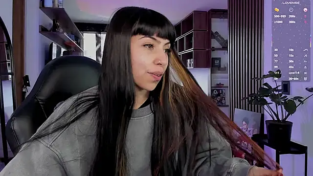 Saraa Desiree online show from 03-05-26, 08:49