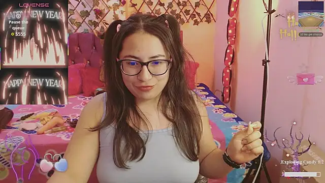 Snapshot of Anny__cute chatting on 10-27-25, 08:13 Anny cute online show from 10-27-25, 08:13