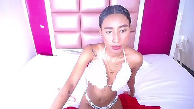 Snapshot of tiny_sarah1 chatting on 03-04-25, 09:32 tiny sarah1 online show from 03-04-25, 09:32