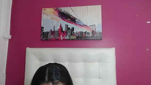 Snapshot of tiny_sarah1 chatting on 03-19-25, 09:05 tiny sarah1 online show from 03-19-25, 09:05