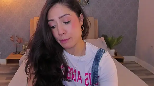 Snapshot of isabella_winkler chatting on 03-20-25, 08:19 isabella winkler online show from 03-20-25, 08:19