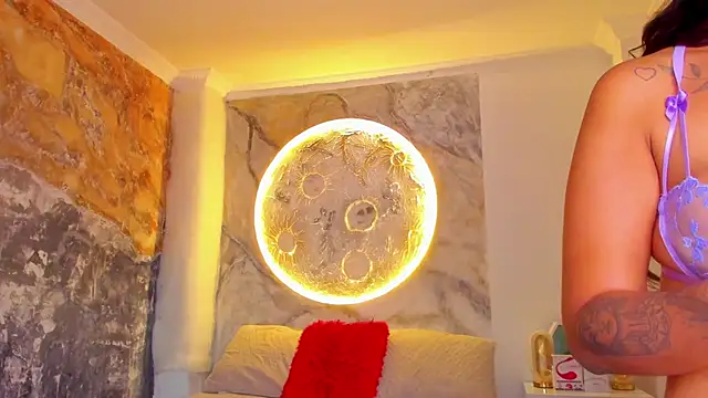 SarahLynn7 online show from 03-11-25, 09:04