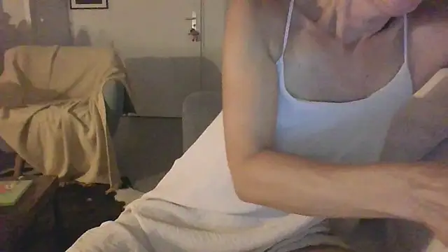 Valentinette online show from 08-01-26, 08:41