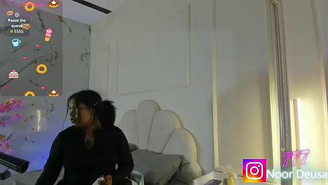 Candaceoweens online show from 04-06-26, 03:37