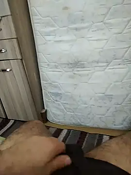 Snapshot of hardlinesex chatting on 12-17-25, 02:28 hardlinesex online show from 12-17-25, 02:28