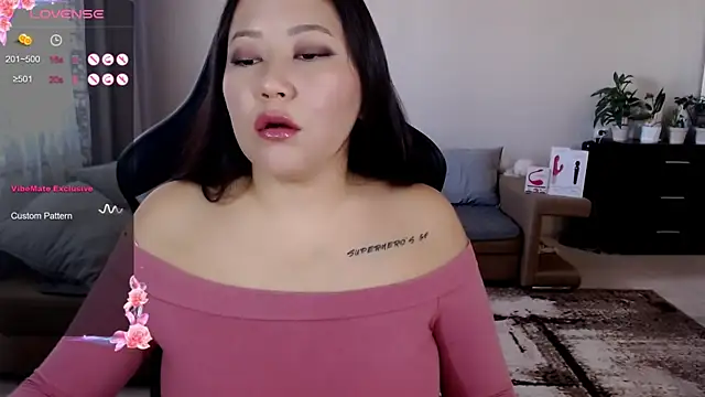 Snapshot of LisaAsianFlower chatting on 09-10-25, 03:50 LisaAsianFlower online show from 09-10-25, 03:50