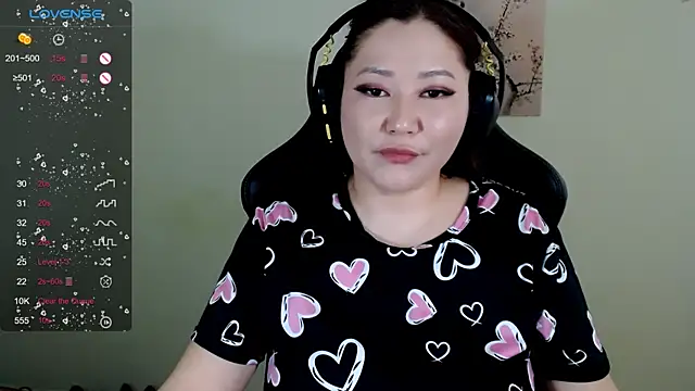 LisaAsianFlower online show from 04-24-26, 05:21