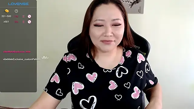 LisaAsianFlower online show from 05-19-26, 05:03