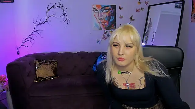 kiki swan online show from 01-12-26, 07:02