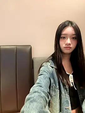 Snapshot of TOP_yoyo chatting on 10-19-25, 12:28 TOP yoyo online show from 10-19-25, 12:28