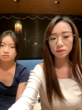 Snapshot of TOP_yoyo chatting on 12-02-25, 12:21 TOP yoyo online show from 12-02-25, 12:21