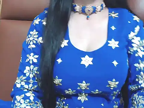 Snapshot of RealNaina chatting on 10-20-25, 05:46 RealNaina online show from 10-20-25, 05:46