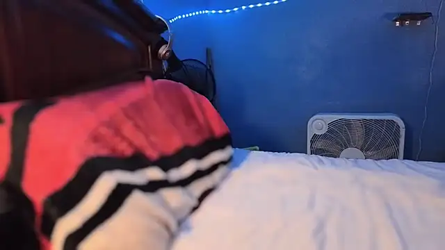 Ilovepussy1911 online show from 05-16-26, 10:41