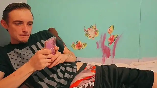 Ilovepussy1911 online show from 05-26-26, 12:06