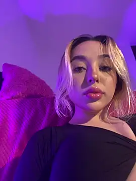 Amorkiss  online show from 02-21-26, 04:35