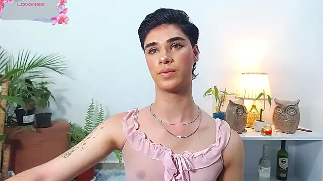 Snapshot of juanes_puthee chatting on 03-13-26, 04:08 juanes puthee online show from 03-13-26, 04:08