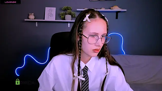 mona cloud online show from 09-22-25, 08:00