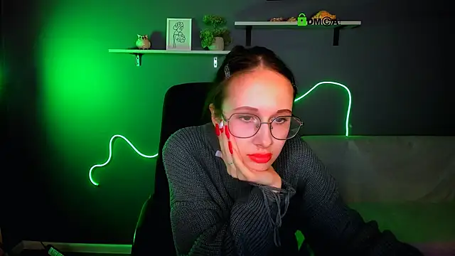 mona cloud online show from 10-16-25, 07:59