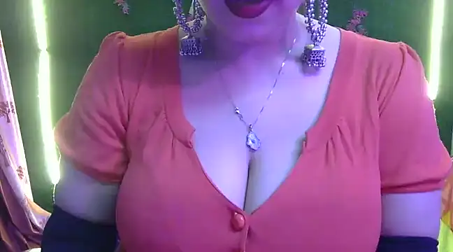 Snapshot of Hot_Anshi120 chatting on 03-21-25, 03:46 Hot Anshi120 online show from 03-21-25, 03:46