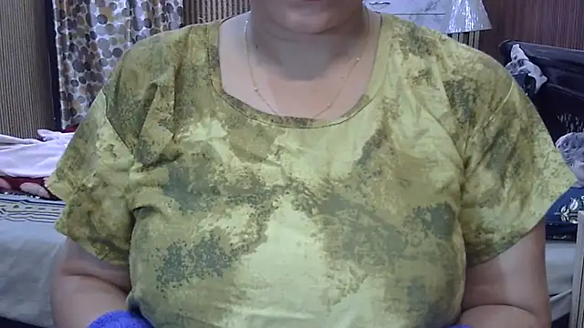 Snapshot of Hot_Anshi120 chatting on 06-25-26, 05:12 Hot Anshi120 online show from 06-25-26, 05:12