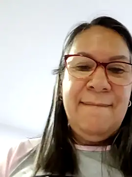 victoria wayne online show from 10-06-25, 10:23