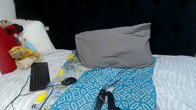 Snapshot of TaurusClitCake chatting on 09-30-25, 01:54 TaurusClitCake online show from 09-30-25, 01:54