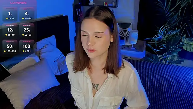 Snapshot of LisaBaillea chatting on 03-11-25, 09:04 LisaBaillea online show from 03-11-25, 09:04