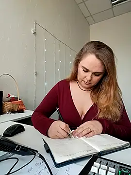 Juicy PeachLux online show from 09-14-25, 07:40