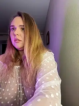 Juicy PeachLux online show from 09-22-25, 06:32