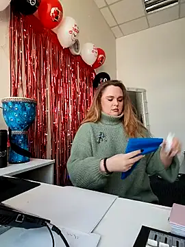 Juicy PeachLux online show from 02-27-26, 07:52