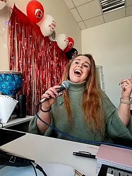 Juicy PeachLux online show from 03-06-26, 07:49