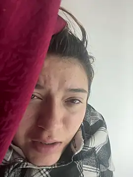 Karina Leon online show from 04-15-26, 07:32