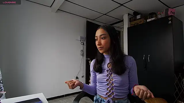 Snapshot of 22Amatista chatting on 03-07-25, 06:22 22Amatista online show from 03-07-25, 06:22