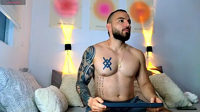 Isaac Carter online show from 03-06-25, 10:52