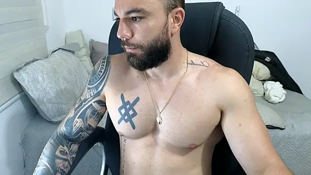 Snapshot of Isaac_Carter chatting on 07-19-26, 10:52 Isaac Carter online show from 07-19-26, 10:52